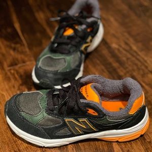 Boys New Balance shoes in great used condition